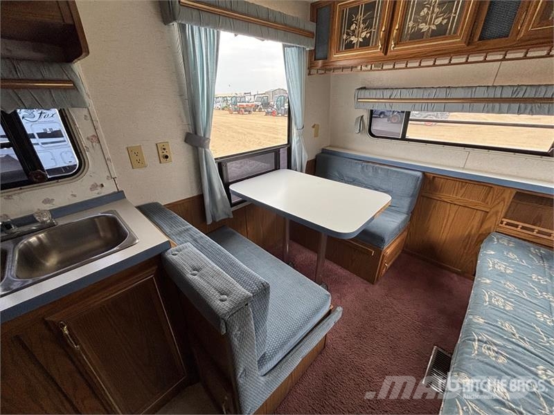 Gulf Stream 21 ft T/A Travel Trailer Citas piekabes