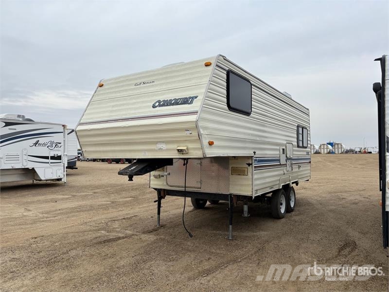 Gulf Stream 21 ft T/A Travel Trailer Citas piekabes