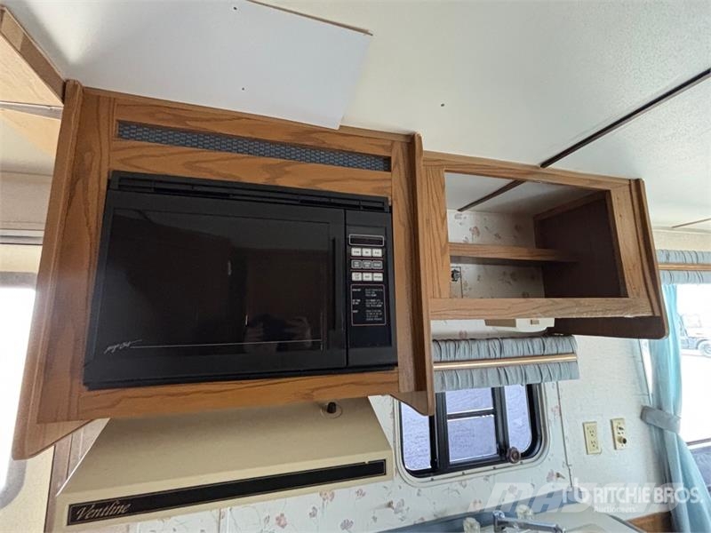 Gulf Stream 21 ft T/A Travel Trailer Citas piekabes