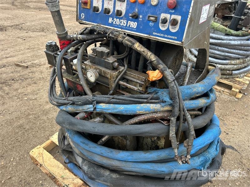  Gusmer H20-35 Spray Foam Machine معدات البناء - غير ذلك