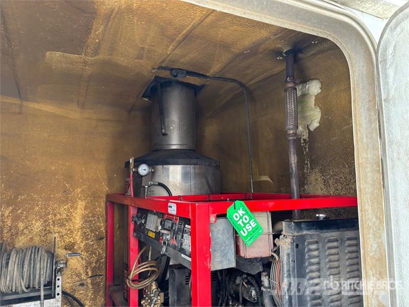 H & H & 16 ft T/A Steam Trailer Enclosed Trailer Furgons