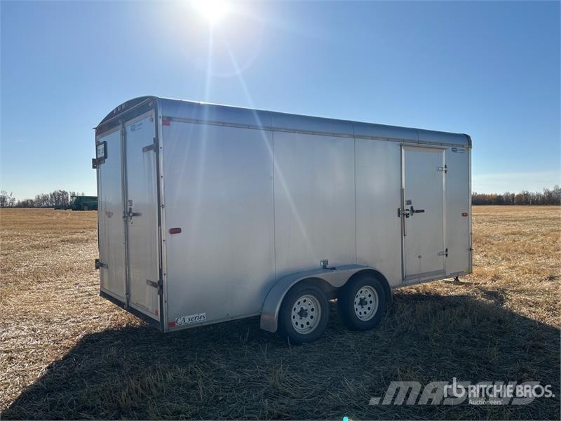 H & H & 18 ft T/A Enclosed Trailer Прицепы-фургоны