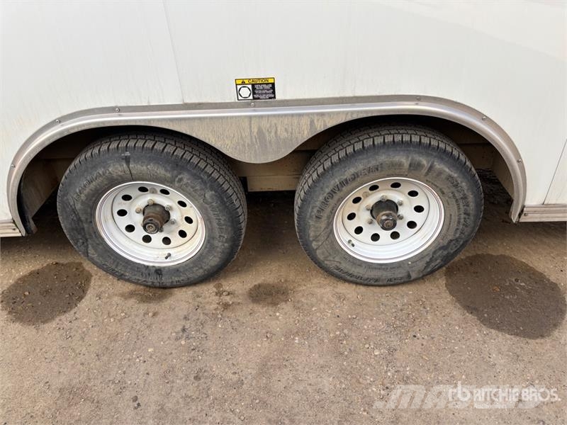 H & H & 22 ft T/A Enclosed Trailer Sanduk prikolice