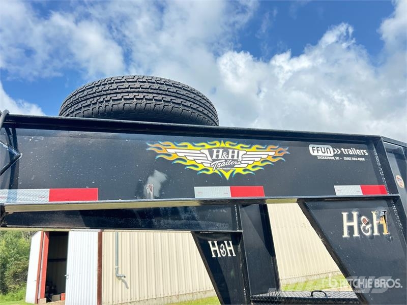 H & H & 30 ft T/A Gooseneck Equipment Trailer Remolques para transporte de vehículos