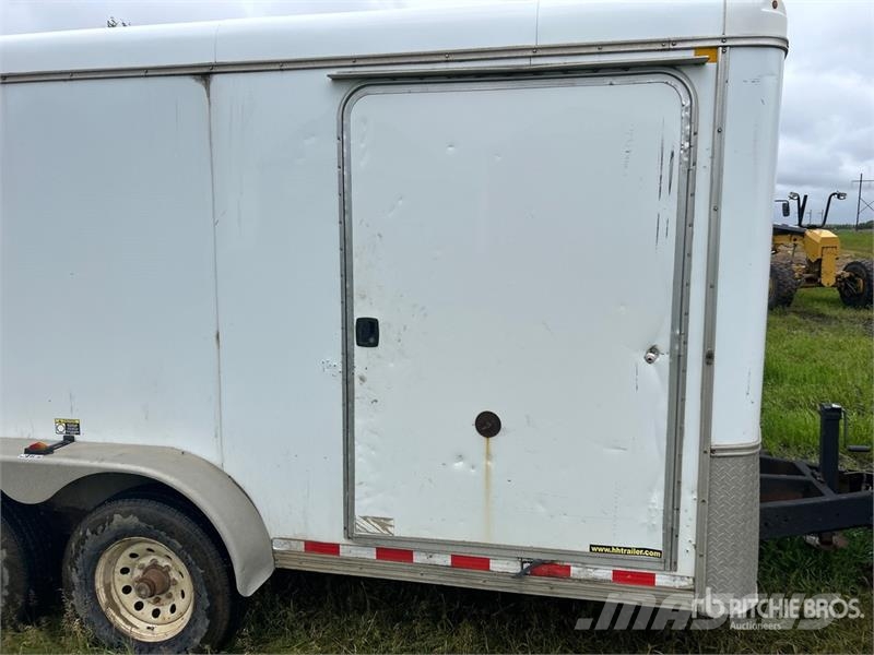 H&H Trailer T/A 15 ft Fuel and Lube Trailer Cisternas