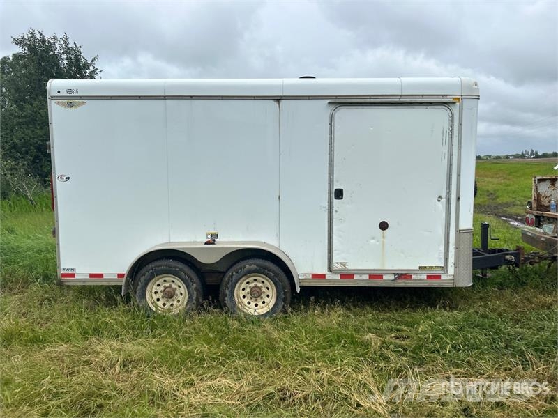 H&H Trailer T/A 15 ft Fuel and Lube Trailer Cisternas