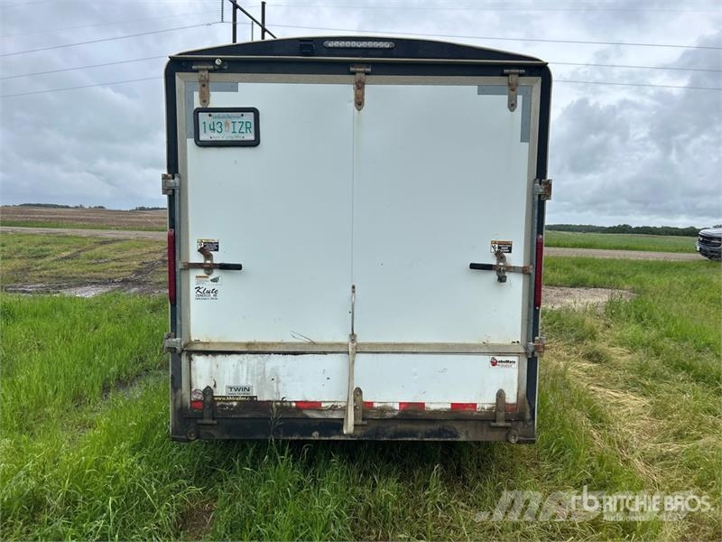 H&H Trailer T/A 15 ft Fuel and Lube Trailer Cisternas