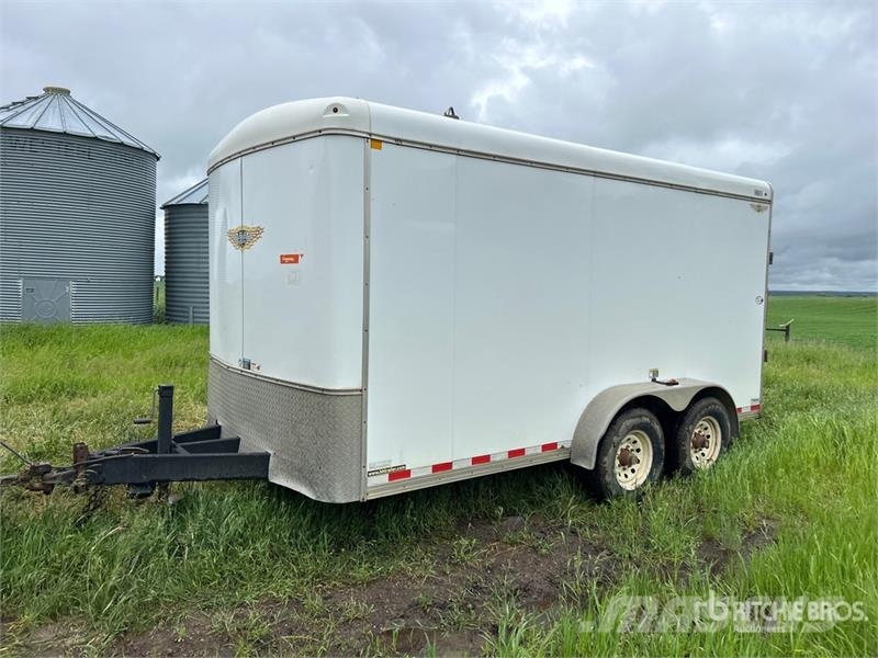 H&H Trailer T/A 15 ft Fuel and Lube Trailer Cisternas