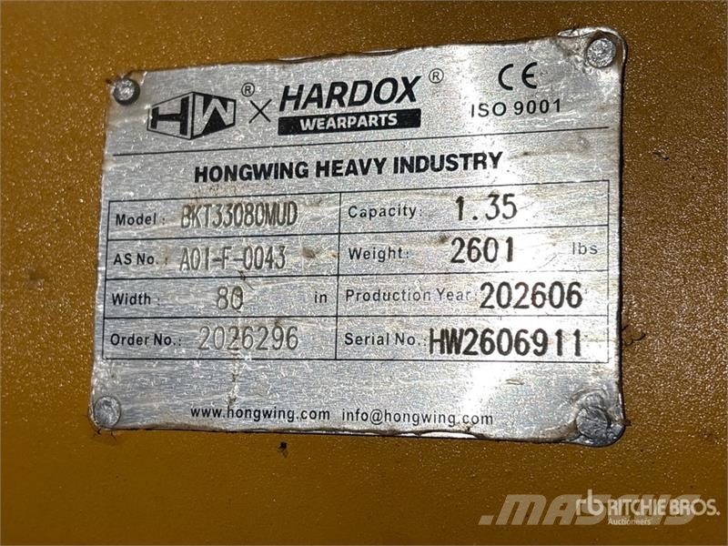 H&W BKT33080MUD 80 in Q/C Cleanup Excavator Bucket (Un Kauhat