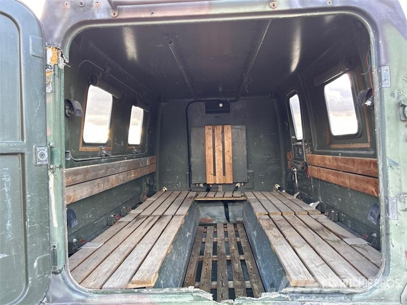 Hagglund BV206 Tracked Personnel Carrier Amphibian Avtomobili