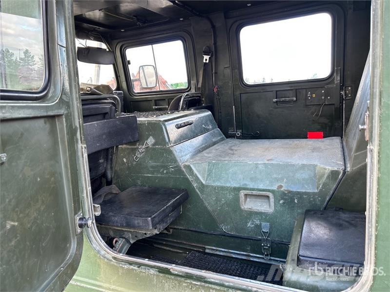 Hagglund BV206 Tracked Personnel Carrier Amphibian Avtomobili