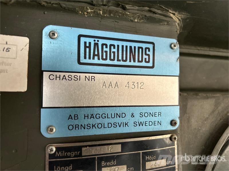 Hagglund BV206 Tracked Personnel Carrier Amphibian Avtomobili