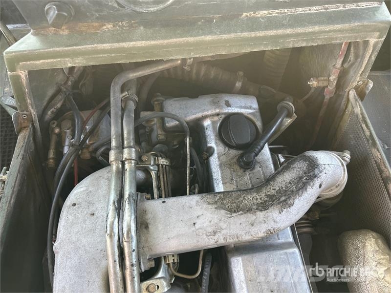  Hagglund BV206D6 Personnel Carrier معدات البناء - غير ذلك