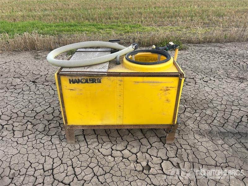 Handler II 120 gal Chemical Muut maatalouskoneet