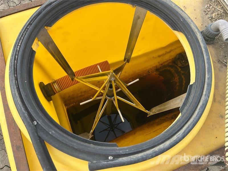 Handler II 120 gal Chemical Muut maatalouskoneet