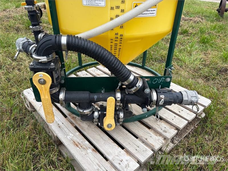  Handler III 65 gal Chemical Muut maatalouskoneet