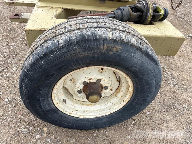 Handy Hitch HH1510 Mower Side Arm Muut maatalouskoneet
