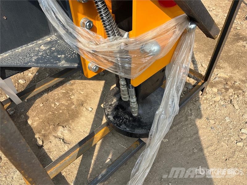 Handy HPD680 Skid Steer Post Driver (Unused) Zäune und Zubehör