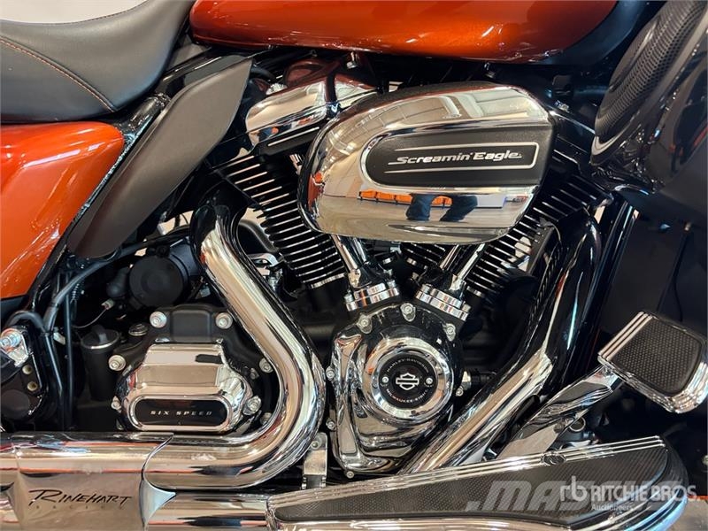 Harley-Davidson FLTRU 1868 cid Road Glide Ultra Cruiser Bike Auto