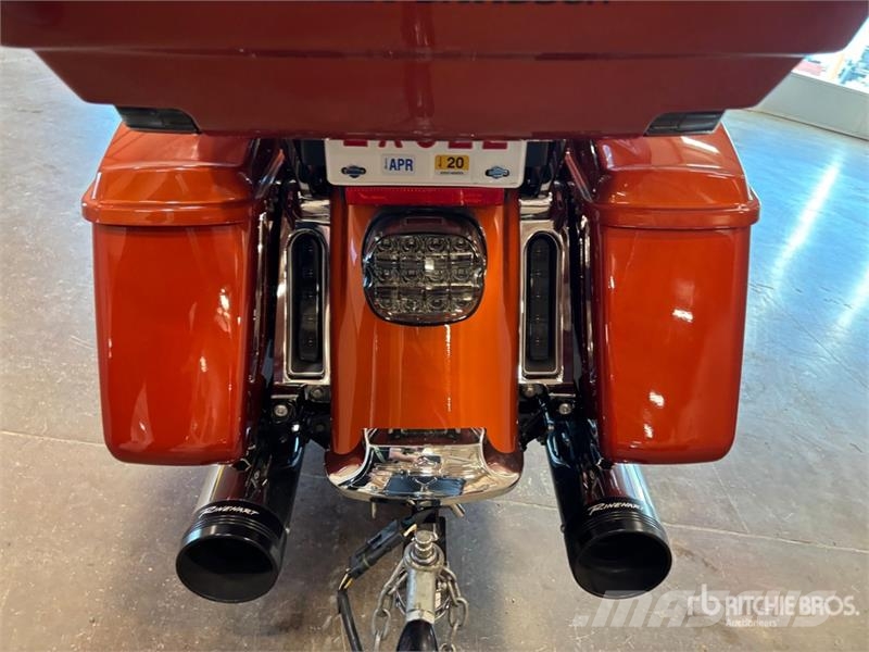 Harley-Davidson FLTRU 1868 cid Road Glide Ultra Cruiser Bike Auto