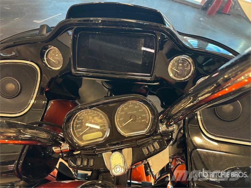 Harley-Davidson FLTRU 1868 cid Road Glide Ultra Cruiser Bike Auto
