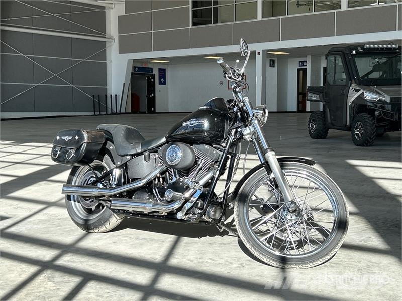 Harley-Davidson FXSTB 1450 cc Cruiser Bike Automobili