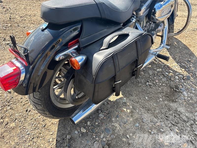 Harley-Davidson Sportster 883 Cruiser Bike Personbiler