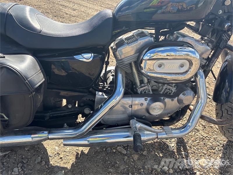 Harley-Davidson Sportster 883 Cruiser Bike Personbiler