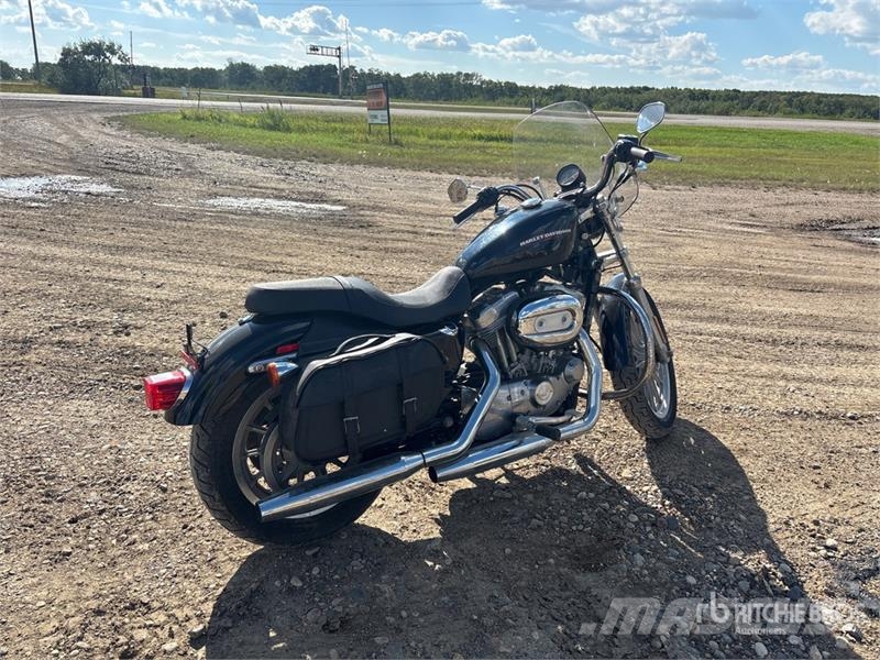 Harley-Davidson Sportster 883 Cruiser Bike Personbiler