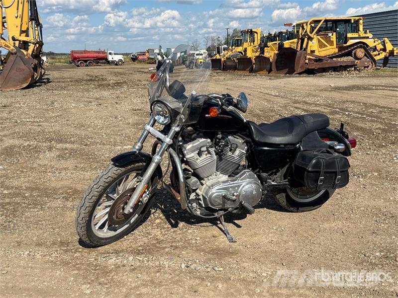 Harley-Davidson Sportster 883 Cruiser Bike Personbiler