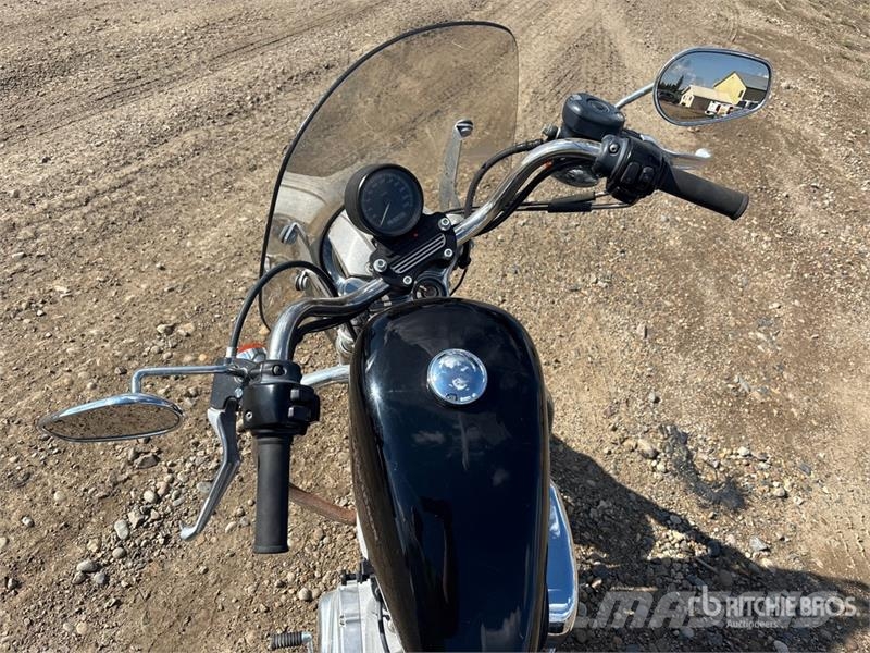 Harley-Davidson Sportster 883 Cruiser Bike Personbiler