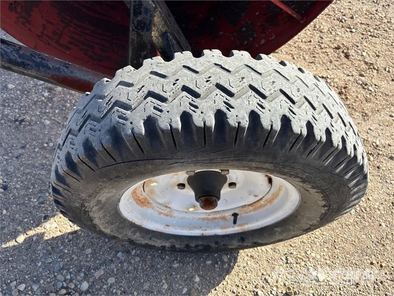 Harmon 9 ft Ball Hitch Packer Прочее почвообрабатывающее оборудование