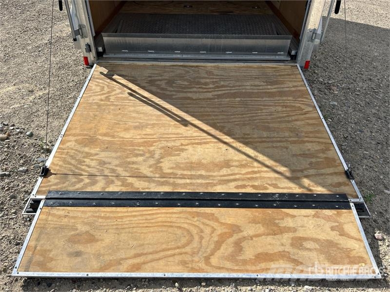 Haulmark 12 ft T/A Enclosed Trailer Reboques de caixa fechada