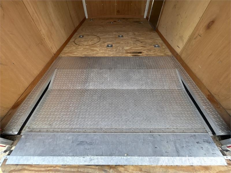 Haulmark 12 ft T/A Enclosed Trailer Reboques de caixa fechada