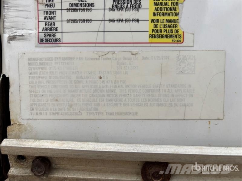Haulmark 14 ft T/A Enclosed Trailer Skåpsläp