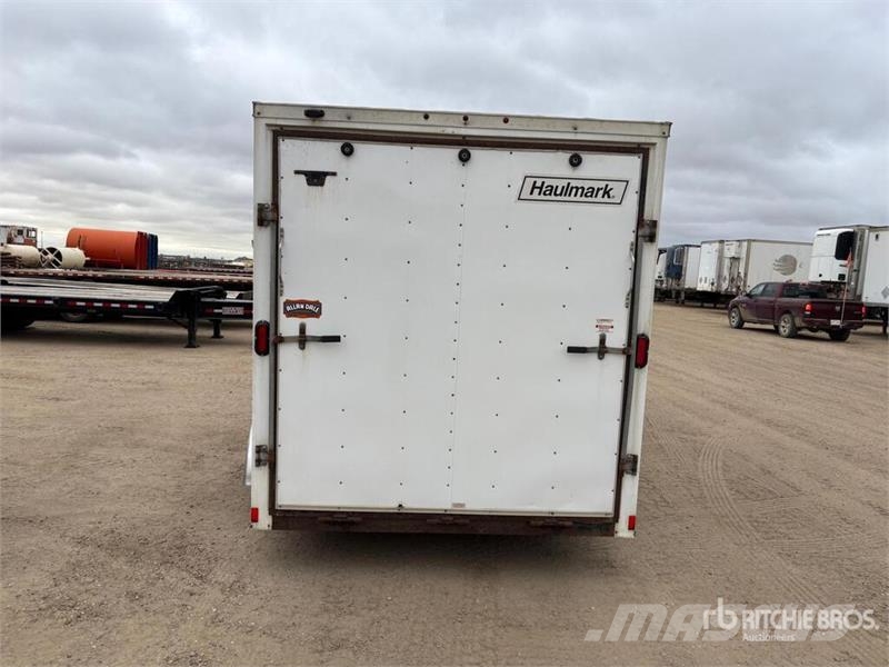 Haulmark 14 ft T/A Enclosed Trailer Skåpsläp
