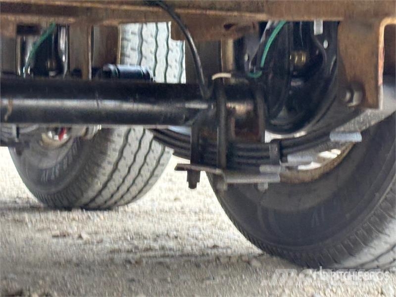 Haulmark 14 ft T/A Enclosed Trailer Skåpsläp