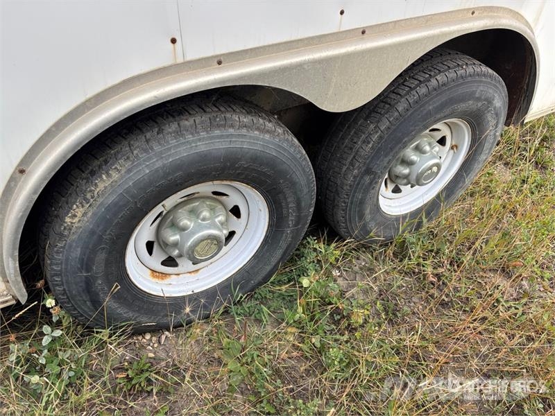 Haulmark 16 ft T/A Thaw Enclosed Trailer 厢式拖车