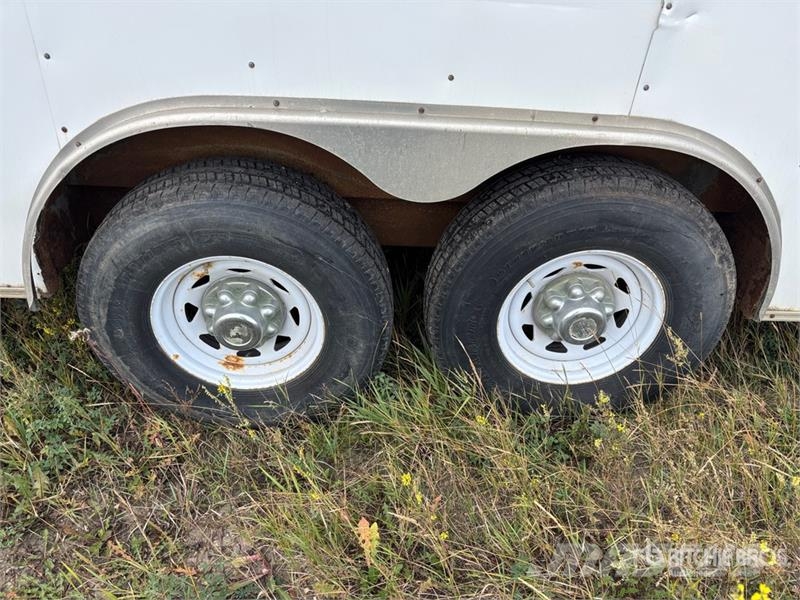 Haulmark 16 ft T/A Thaw Enclosed Trailer 厢式拖车