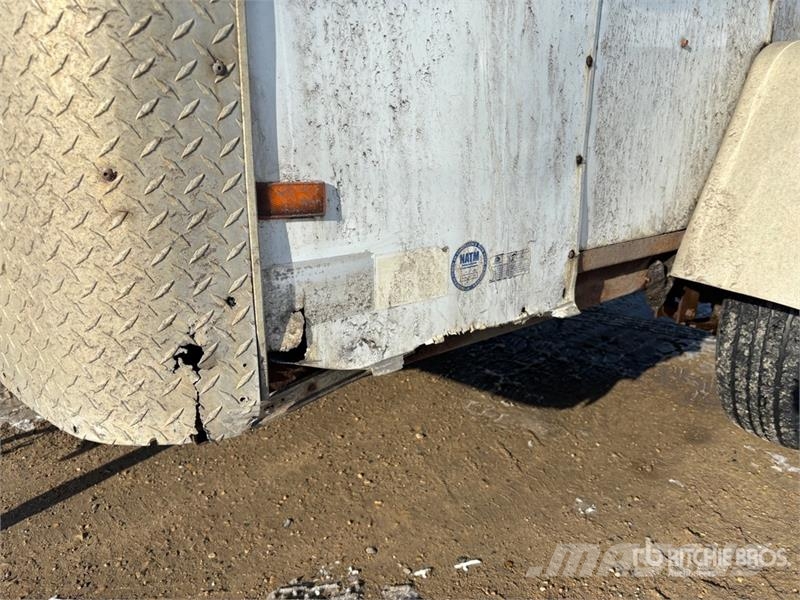 Haulmark 8 ft S/A Enclosed Trailer Furgoonhaagised