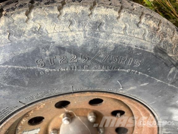 Haulmark T/A Thaw Trailer Outros Reboques