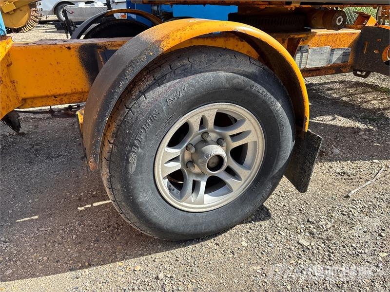 Haulotte 5533A Towable Lift Trailer mounted platforms