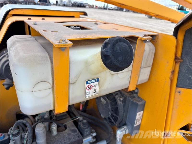 Haulotte 55XA Towable Lift Trailer mounted platforms