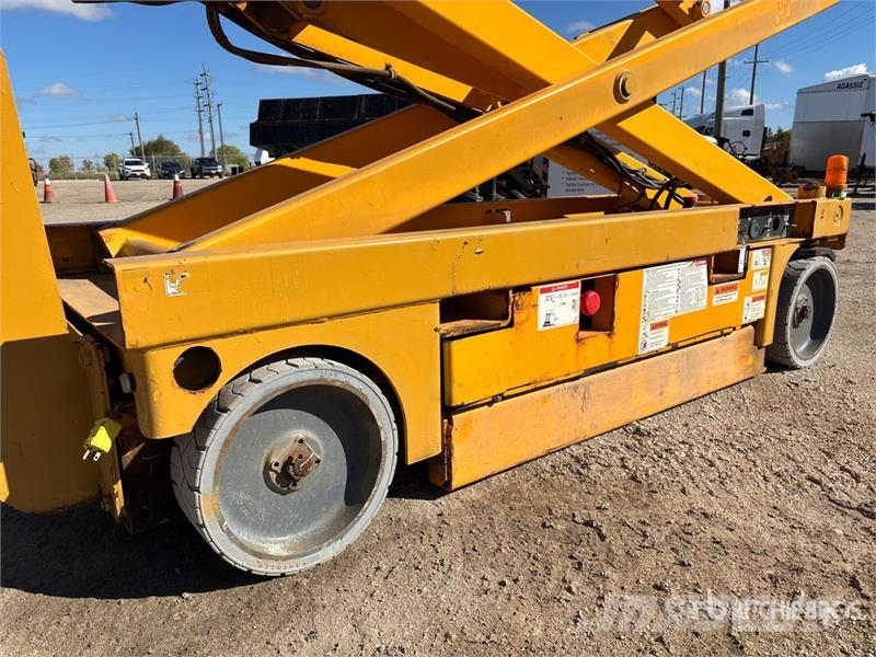 Haulotte H2632E Scissor Lift Scissor lifts