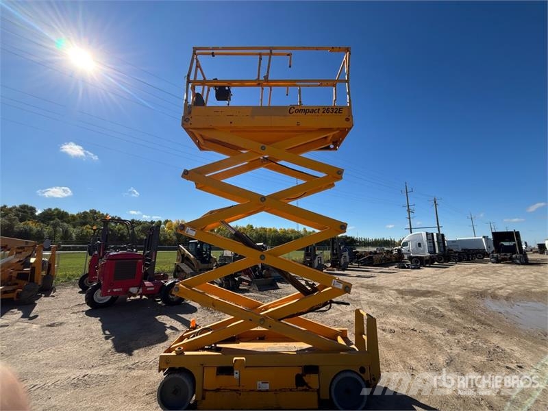 Haulotte H2632E Scissor Lift Scissor lifts