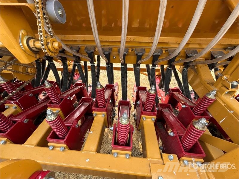 Haybuster 107C 20 in Air Seeder Σπορείς