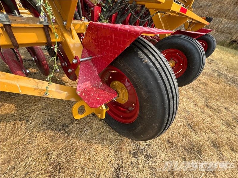 Haybuster 107C 20 in Air Seeder Σπορείς