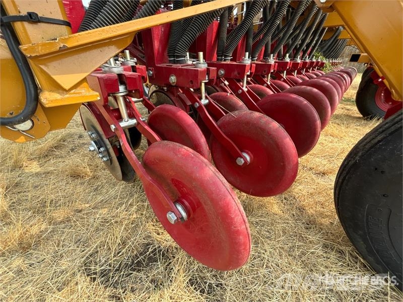 Haybuster 107C 20 in Air Seeder Σπορείς