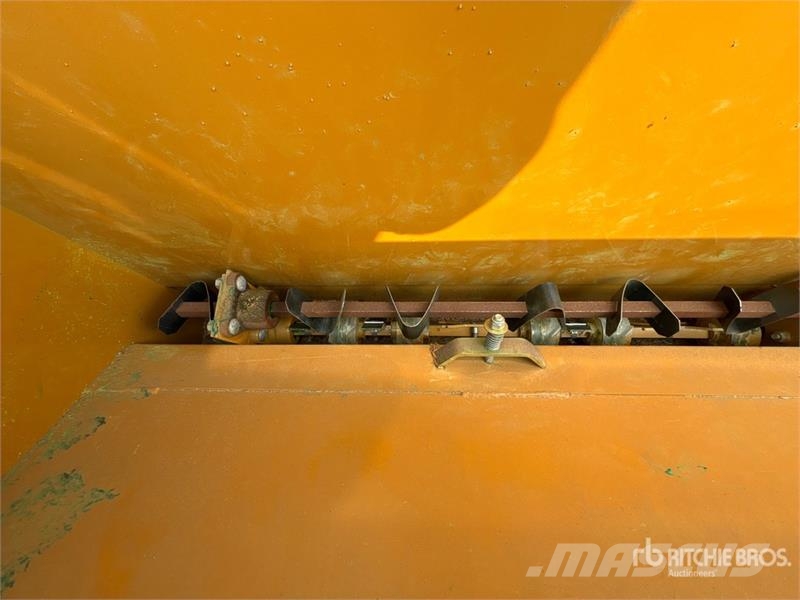 Haybuster 107C 20 in Air Seeder Σπορείς
