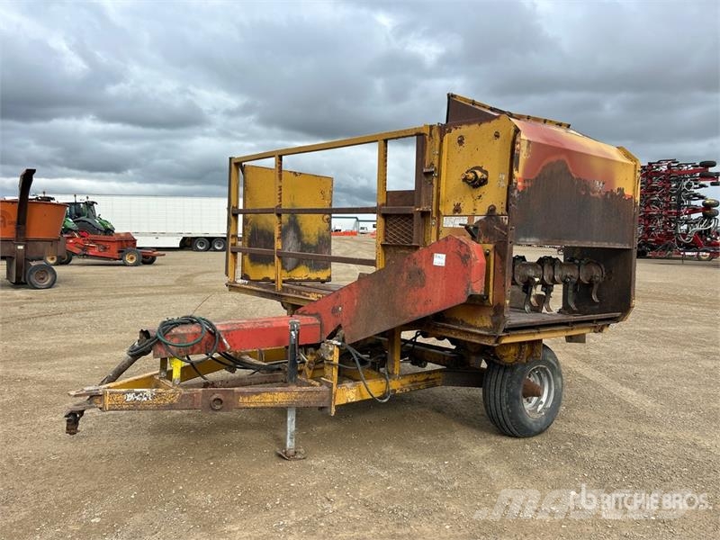 Haybuster S 10 ft x 4 ft Bale Processor Rullipurustid, noad ja lahtirullijad